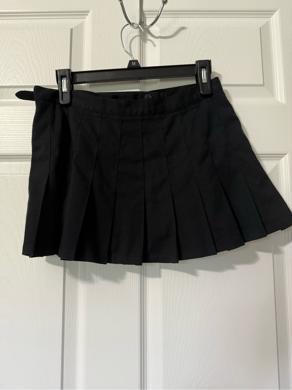 Brandy Melville Black Pleated Mini Skirt with Side Buckles - Picture 5 of 7